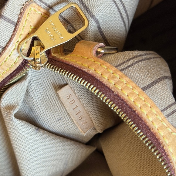 Louis Vuitton Delightful MM - Picture 10 of 13